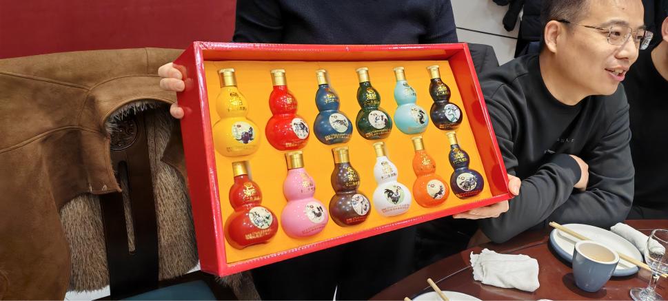 Tinatanggap ni Zemeijia ang Year of the Horse na may Taunang Pagdiriwang ng Koponan