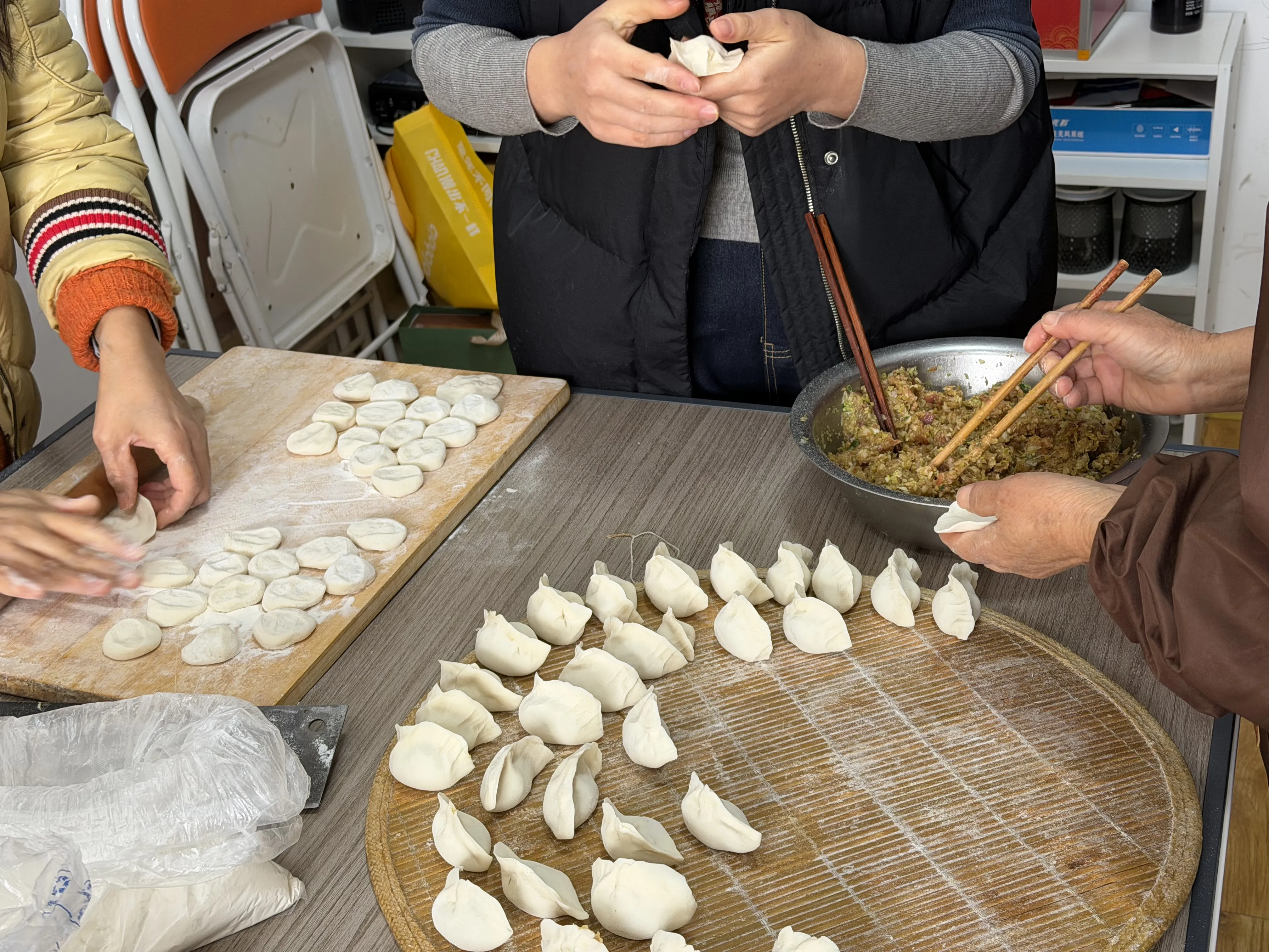 Ipinagdiriwang ng Zemeijia ang Northern Little New Year